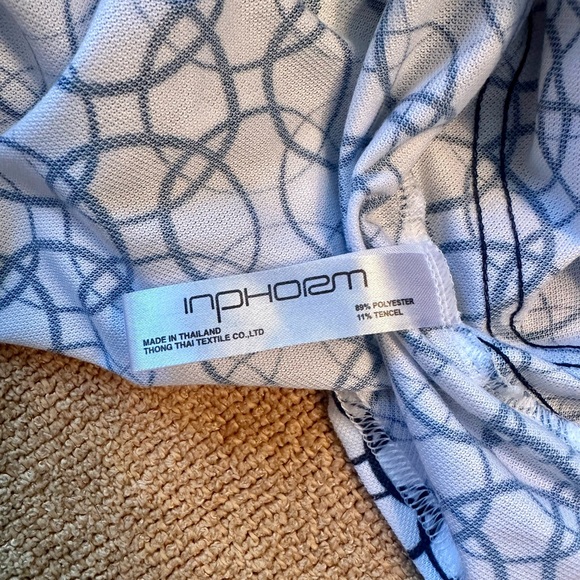 InPhorm Pique Ava S/L Polo-Midnight Print/white size Medium - Picture 8 of 10
